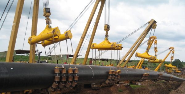 Pipe bending machine